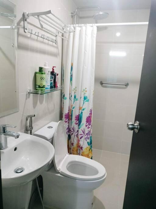 Cubao Manhattanheights U31N Tb, Studio Unit Manila Exterior foto